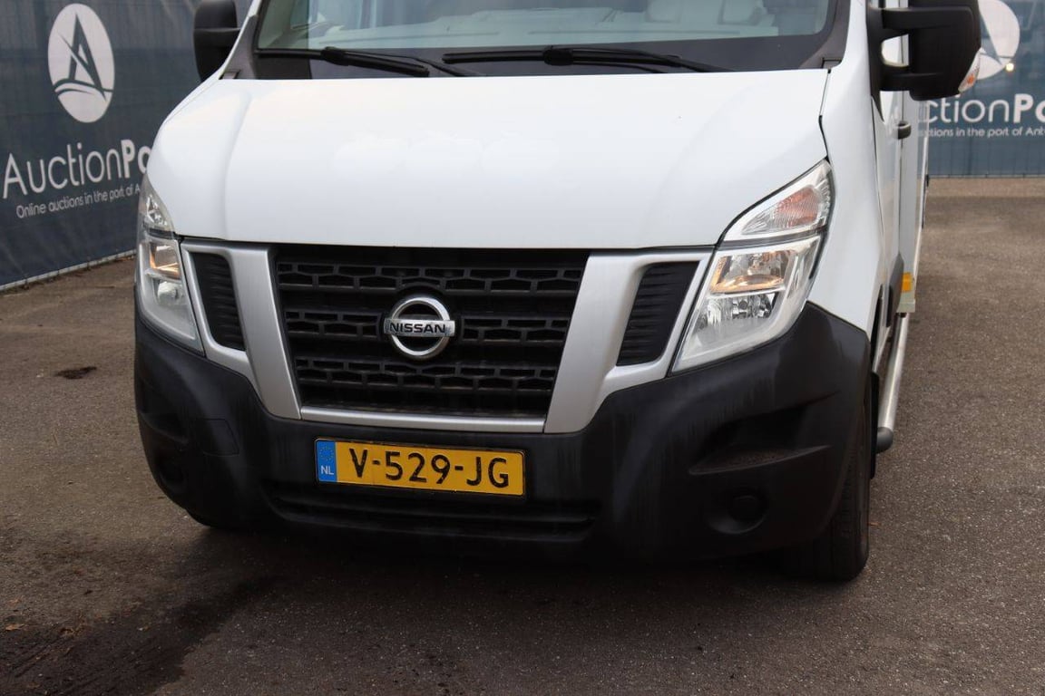 Refrigerated van Nissan NV400 Diesel 2017 2017 NV400 2017 1 image 10