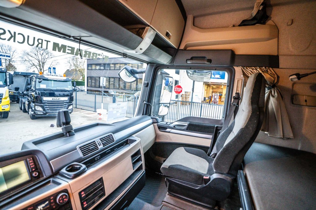 MAN TGX 18.470 XLX + INTARDER 2019 E65102 TGX 18.470 XLX + INTARDER 2019 1 image 12