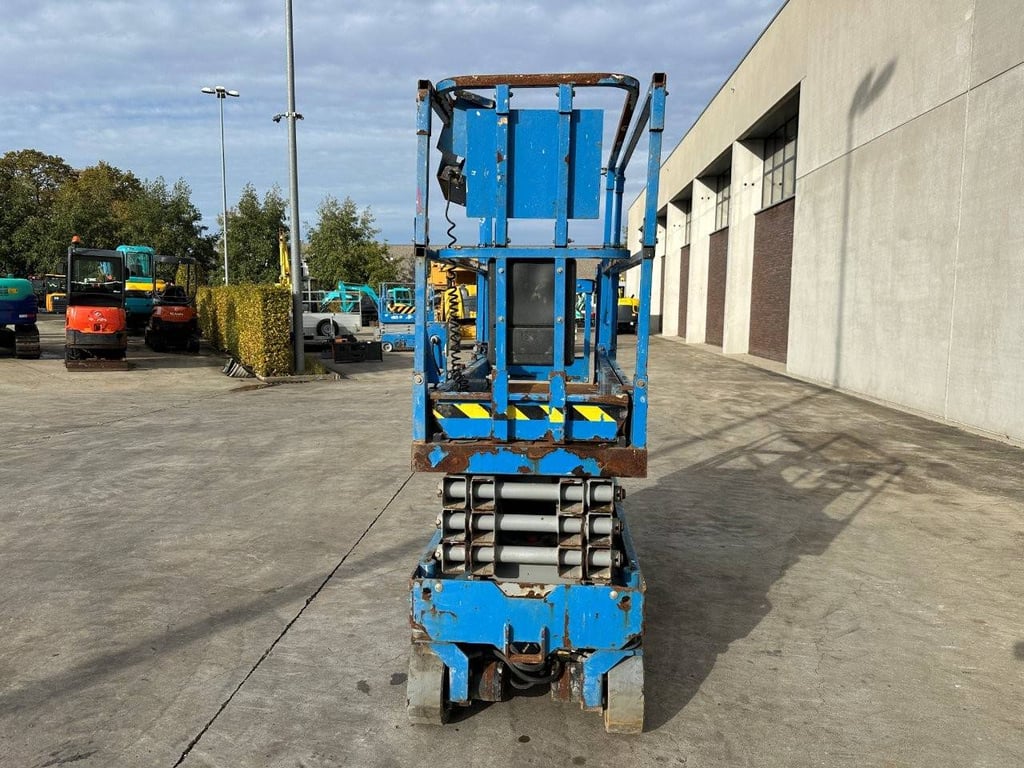 Scissor lift Genie GS-1930 Electric 7.85m 2015 2015 GS-1930 2015 1 Scissor Lifts image 6