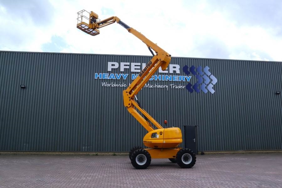 Manitou 160ATJ Diesel, 4x4x4 Drive, 16m Working Height, 8. 2012 MANITOU - 160ATJ - 63252 160ATJ Diesel, 4x4x4 Drive, 16m W...