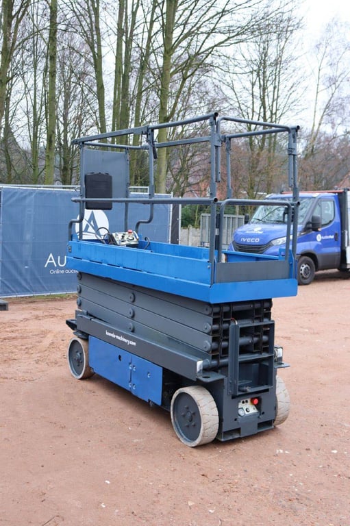 Scissor lift Aichi Electric 1 Scissor Lifts image 7