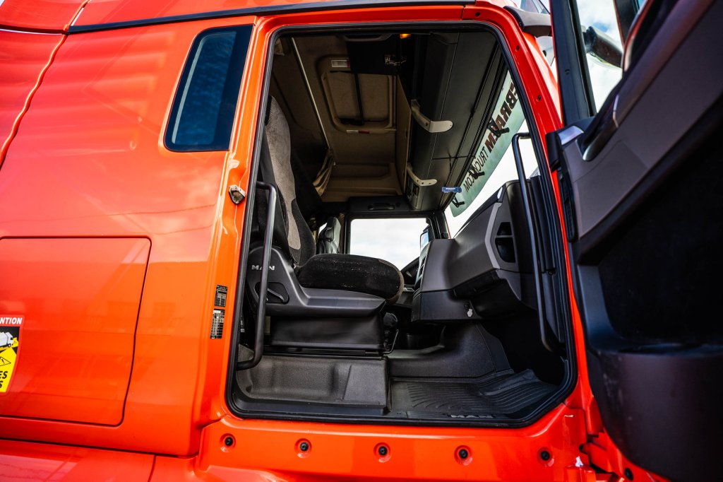 MAN TGX 18.470 XLX BLS 2019 E64717 TGX 18.470 XLX BLS 2019 1 image 10