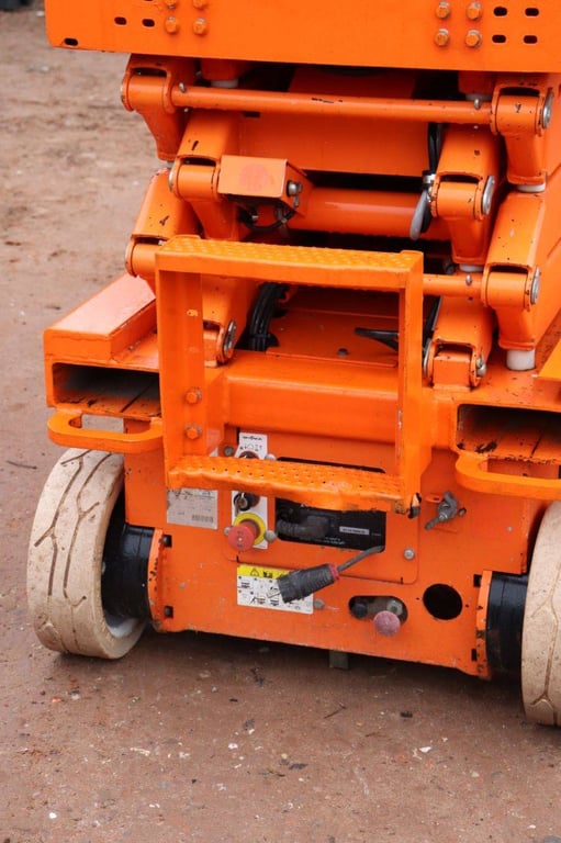 Skyjack Electric Scissor Lift 7.8m 2015 2015 2015 1 Scissor Lifts image 11