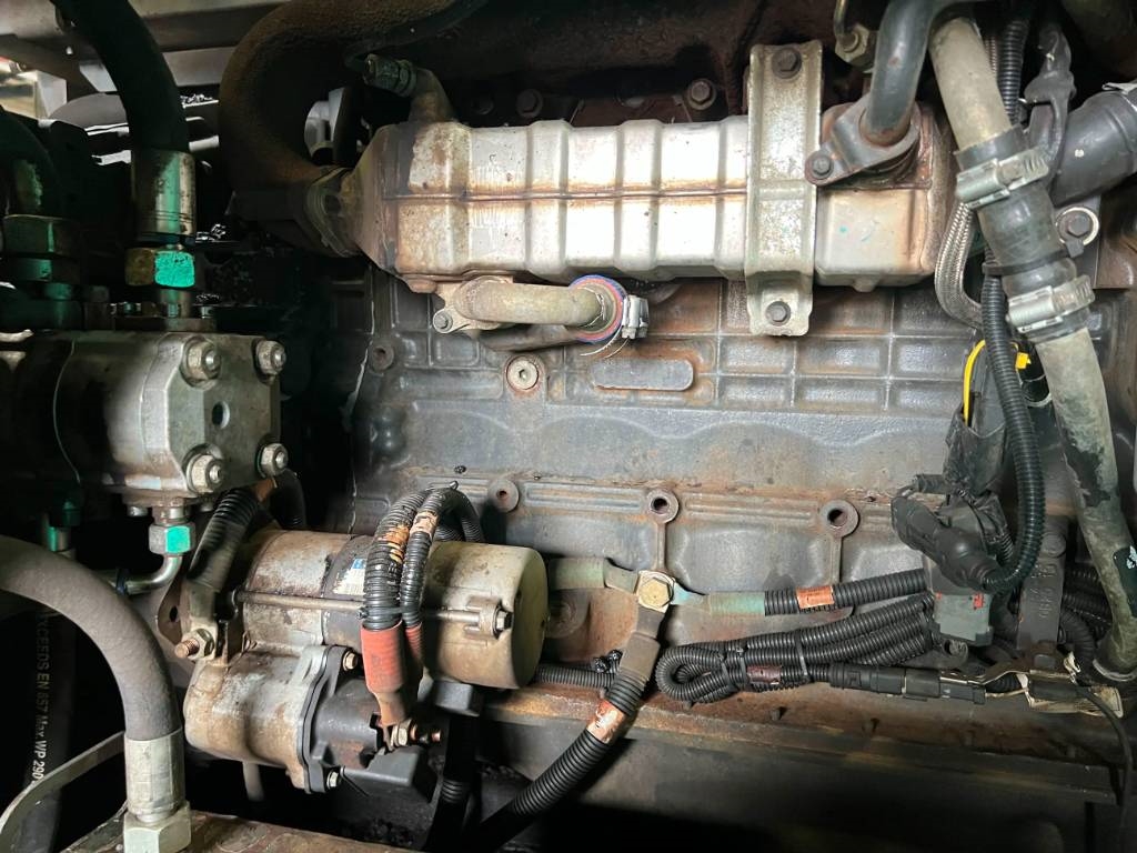 Heavy machinery product image - Image 14 of 15