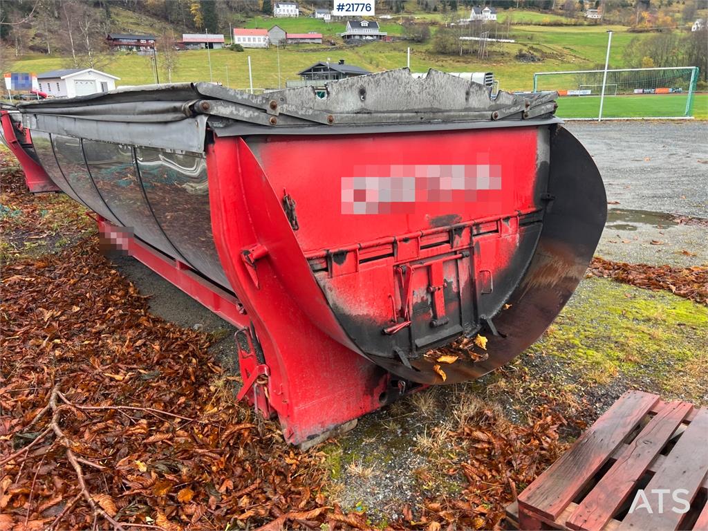 BFAB asphalt tank w/ manual canopy 2015 21776 BFAB asphalt tank w/ manual canopy 2015 1 image 7