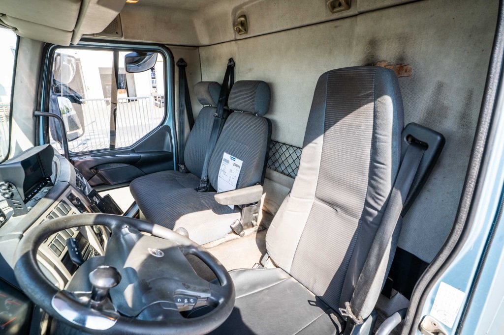 VOLVO FL 240 (18t) + DHOLLANDIA 1.5T 2006 E64313 FL 240 (18t) + DHOLLANDIA 1.5T 2006 1 image 14