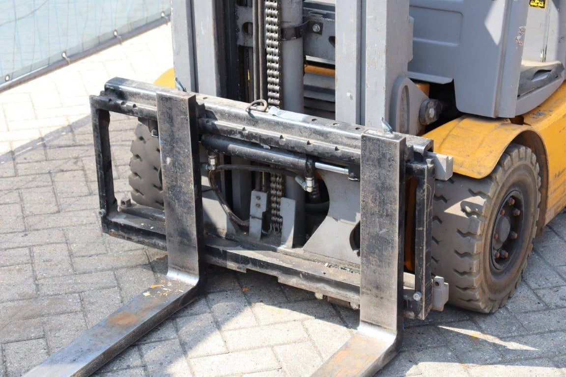 Forklift Jungheinrich EFG215 Electric 1500kg 4.5m 2016 2016 EFG215 2016 1 Forklift image 10