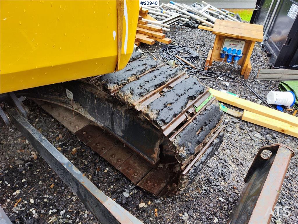 Komatsu PC78US-10 excavator with rototilt and 3 buckets. W 2017 20940 PC78US-10 excavator with rototilt and 3 buckets. W 2...