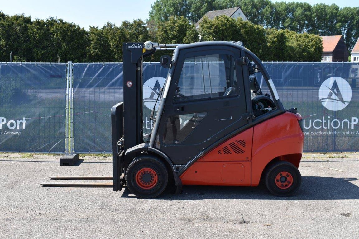 Forklift Linde H30T LPG 3000kg 2013 H30T-02 2013 1 Forklift image 2