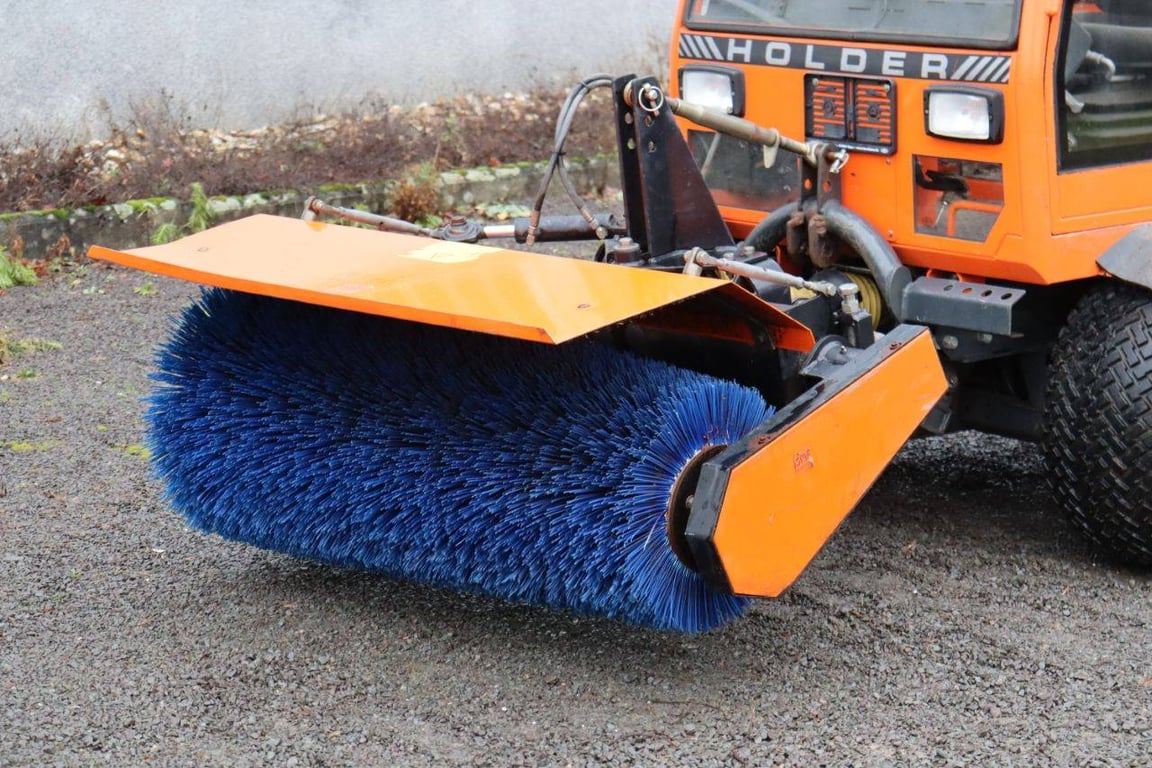Mini tractor Holder C 2.42 Diesel with sweeping brush Holder C 2.42 1 image 11