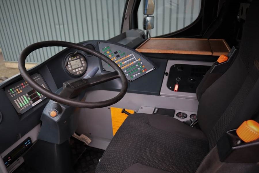 Liebherr LTM1150-6.1 Dutch Vehicle Registration, Valid Abom 2009 LIEBHERR - LTM1150-6.1 - 60799 LTM1150-6.1 Dutch Vehicle ...