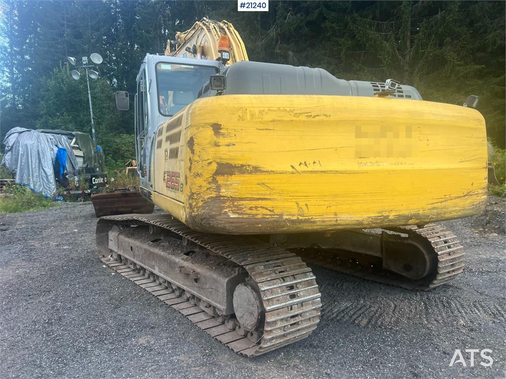 New Holland E265B Excavator w/ digging bucket and hydraulic sa 2008 21240 E265B Excavator w/ digging bucket and hydraulic ...