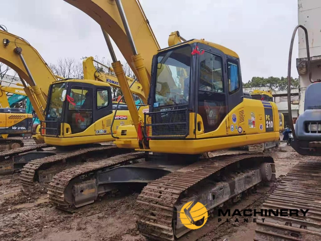 PC210-7 Komatsu Original Good Quality Hot sale PC210-7 2018 1 Crawler Excavators image 2