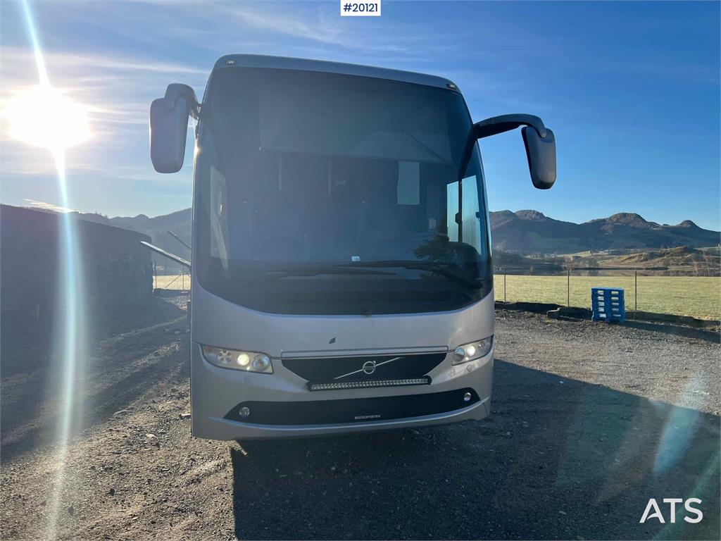 Volvo 9700 B11R Touring bus with seating for 13+1 and sl 2015 20121 9700 B11R Touring bus with seating for 13+1 and sl 201...