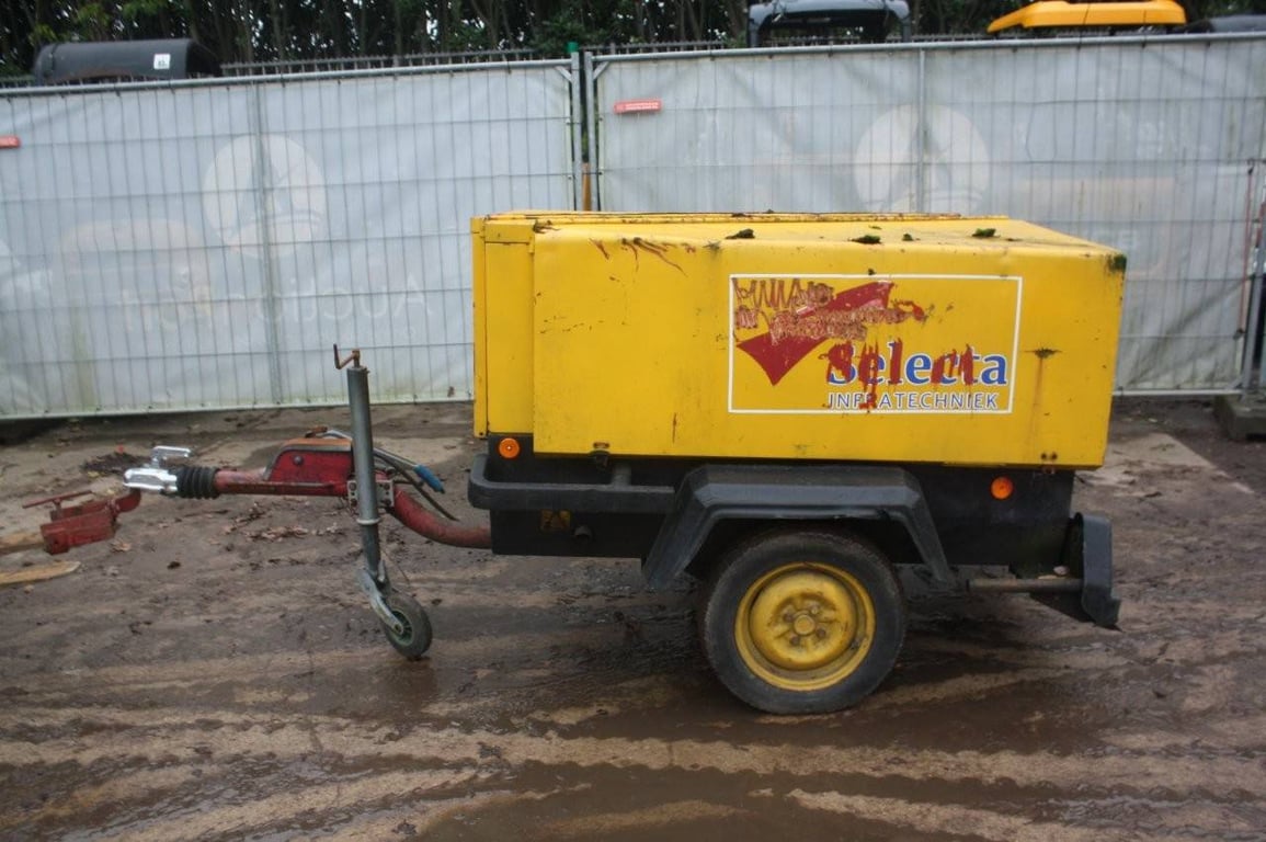 Compressor Atlas Copco XAS65 Diesel 11bar 1997 1997 XAS65 1997 1 Compressors image 2