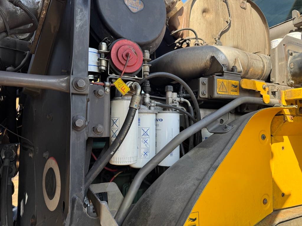 Heavy machinery product image - Image 15 of 15