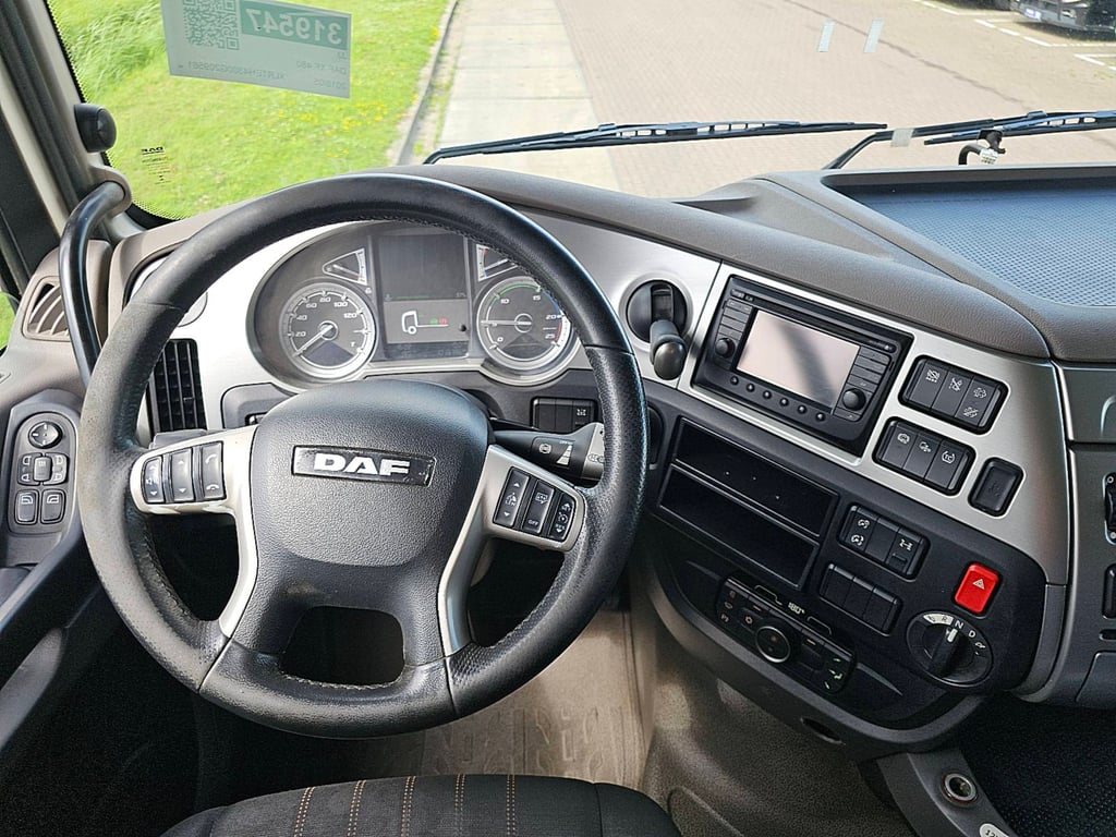 Heavy machinery product image - Image 8 of 15