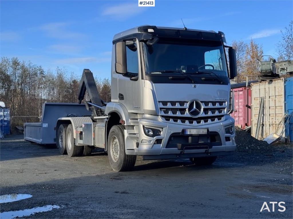 Mercedes-Benz Arocs 2543 6x2 Hook Truck. 3600 km!! 2024 21413 Arocs 2543 6x2 Hook Truck. 3600 km!! 2024 1 image 4