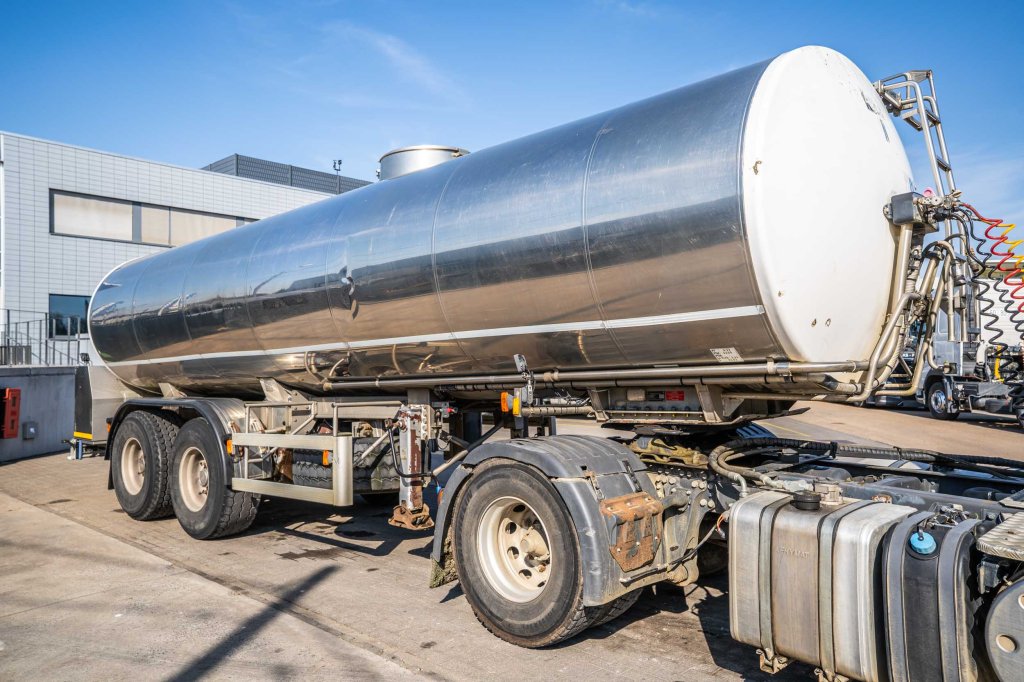 MAGYAR CITERNE HYDROLIQUE MONO-CUVE + 26.000 L 2008 E63453 Magyar CITERNE HYDROLIQUE MONO-CUVE + 26.000 L 2008 1 image 2