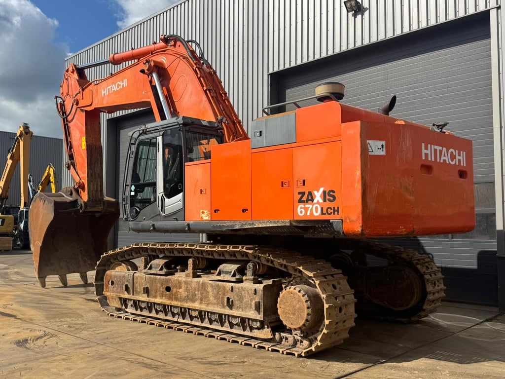 Hitachi ZX670LCH-3 2011 00033629 ZX670LCH-3 2011 1 image 3