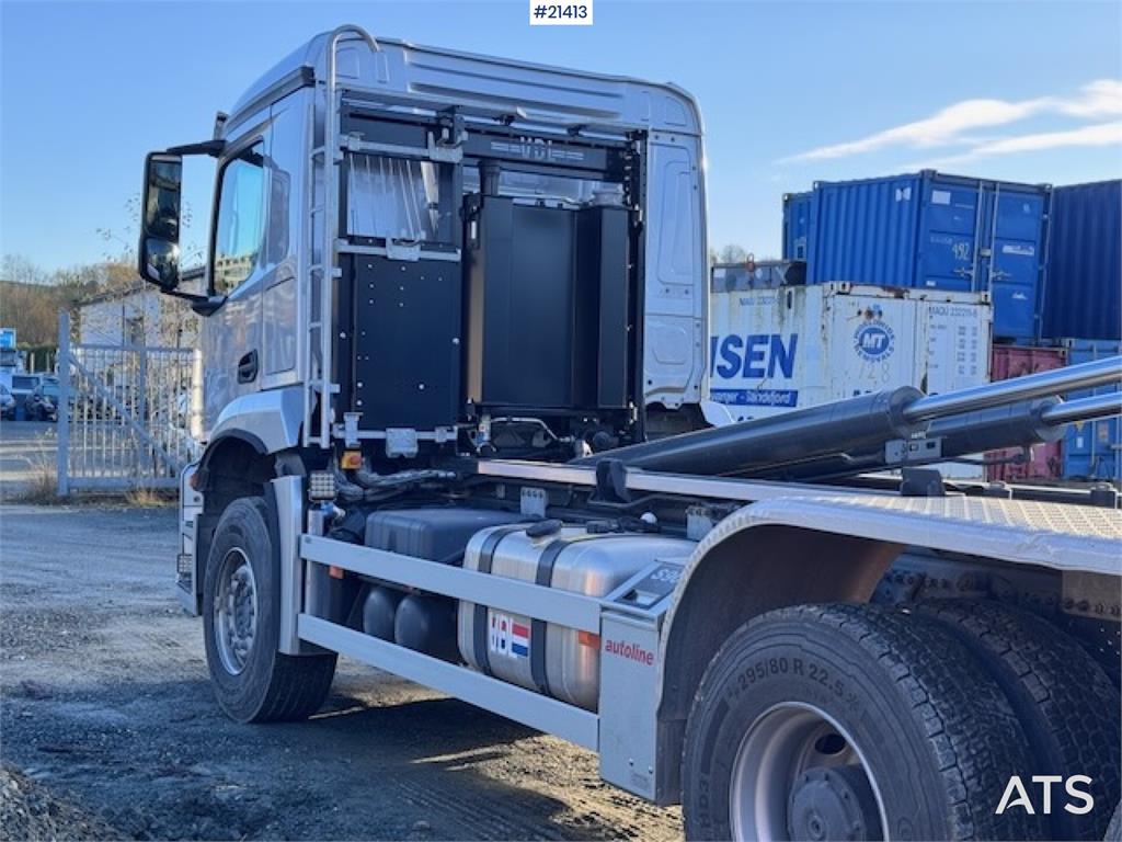 Mercedes-Benz Arocs 2543 6x2 Hook Truck. 3600 km!! 2024 21413 Arocs 2543 6x2 Hook Truck. 3600 km!! 2024 1 image 11