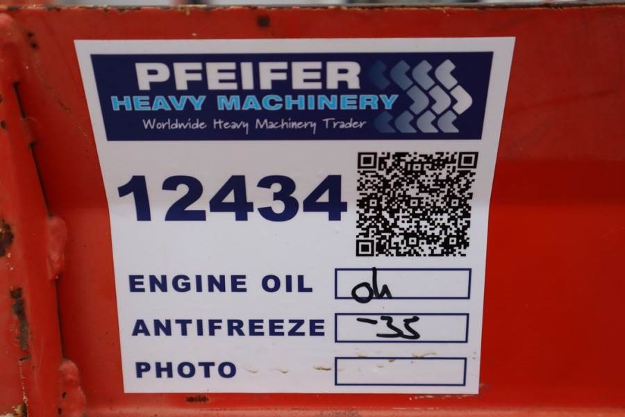 SkyJack SJ6826 Diesel, 4x4 Drive, 10m Working Height, 567k 2014 SKYJACK - SJ6826 - 62022 SJ6826 Diesel, 4x4 Drive, 10m Wor...