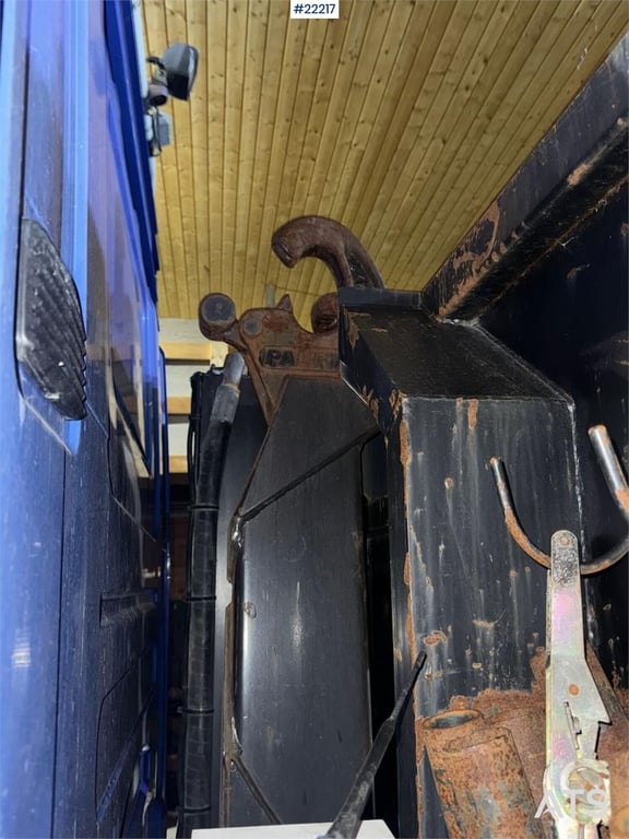 Scania R580 snow-prepared tridem hook loader with Joab ho 2005 22217 R580 snow-prepared tridem hook loader with Joab ho 20...