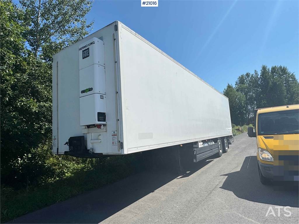 Renders Semitrailer with refrigeration unit! 2015 21016 Renders Semitrailer with refrigeration unit! 2015 1 image 2