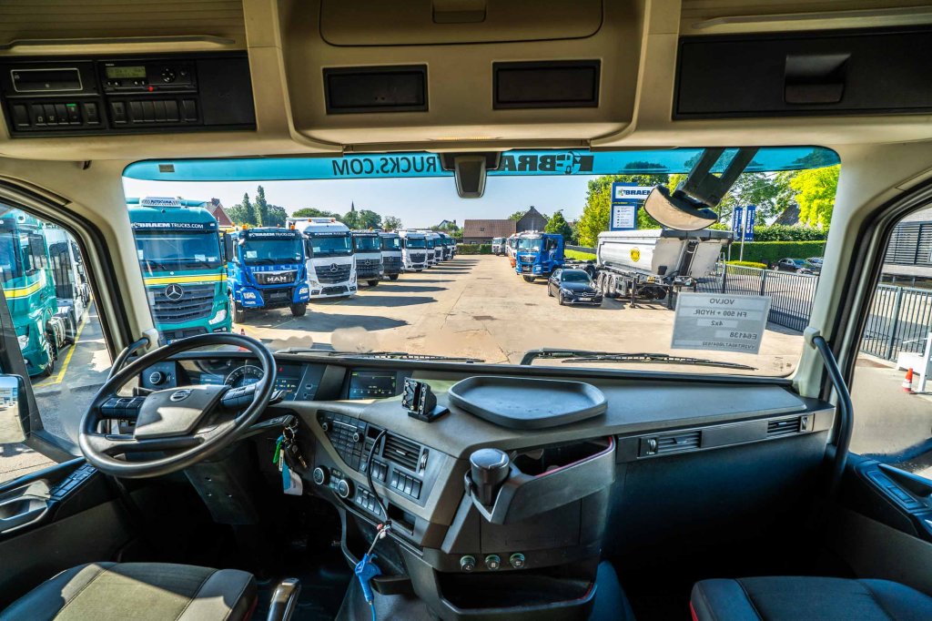 VOLVO FH 500 +KIPHYDR. 2017 E64138 FH 500 +KIPHYDR. 2017 1 image 12