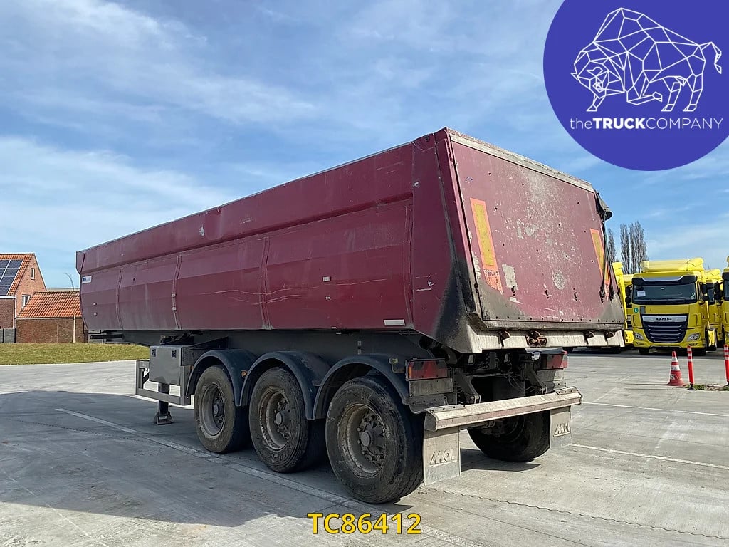 MOL 32m3 geïsoleerd Tipper 2008 TC86412 MOL 32m3 geïsoleerd 2008 1 Tipper trucks image 4