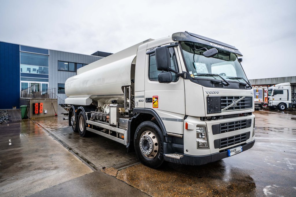 VOLVO FM 500 -6x2+ALU 19.000L+5COMP. 2009 E65216 FM 500 -6x2+ALU 19.000L+5COMP. 2009 1 image 2