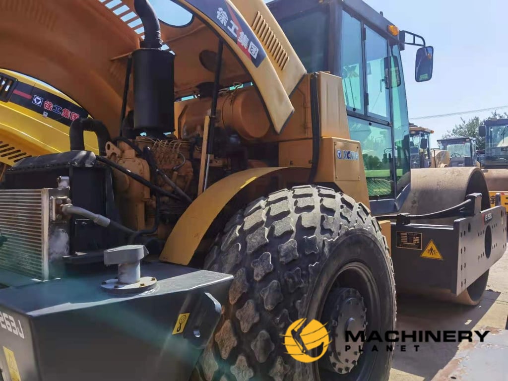 XCMG XS202J Road Roller Used Good Condition For Sale XS202J 2018 1 image 3