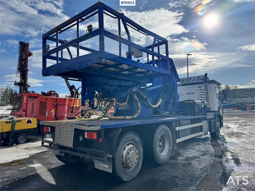 Scania P114 Lift truck w/ Compressor and 8 meter Lift. 1997 19904 P114 Lift truck w/ Compressor and 8 meter Lift. 1997 1 i...