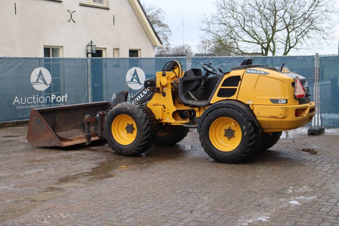 Wheel loader Volvo L25H Diesel 48kW 2019 2019 L25H 2019 1 image 3