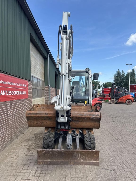 Takeuchi Kraan TB230 - Gebruikt 2020 12360 Kraan TB230 - Gebruikt 2020 1 image 4