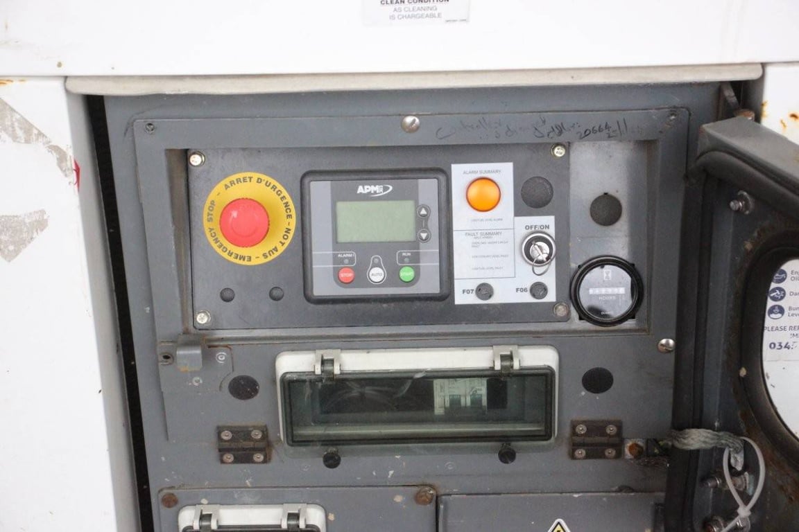 Generator SDMO R22C3 Diesel 2011 2011 SDMO R22C3 2011 1 Generators image 10