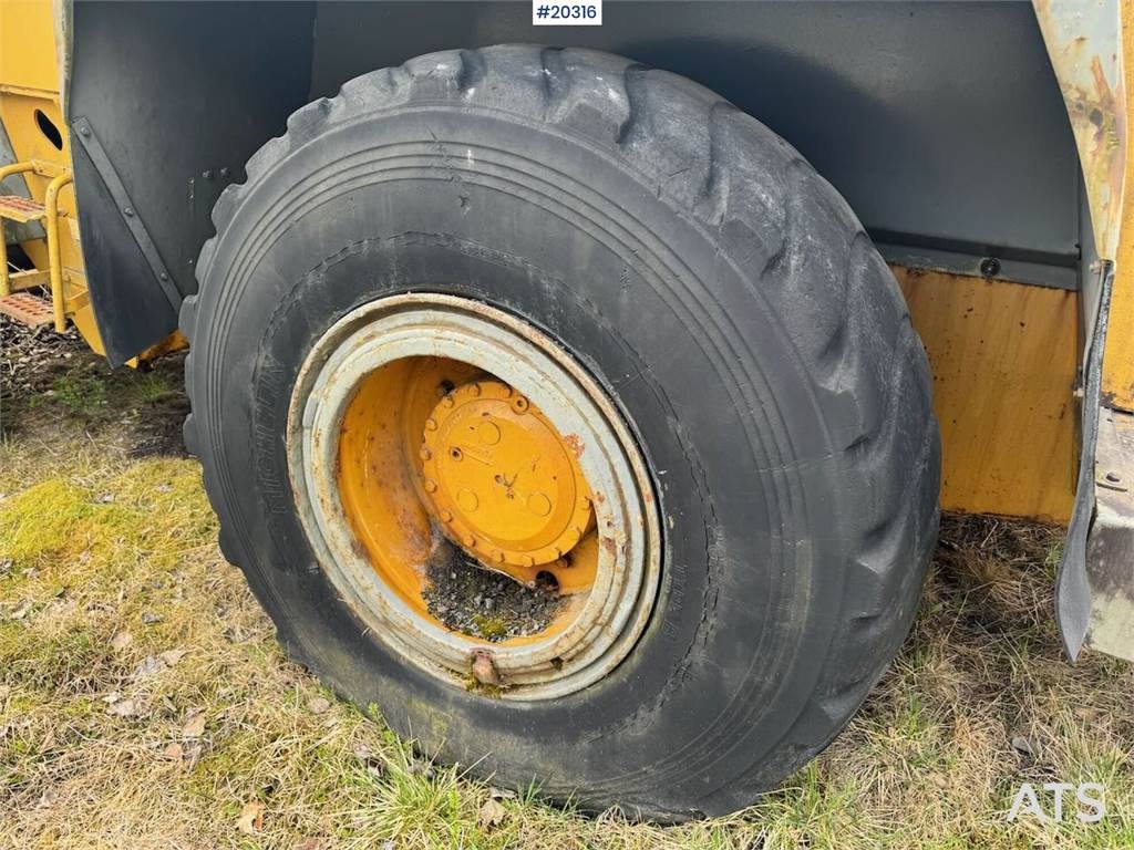 Hanomag 55C Wheel loader w/ bucket 1976 20316 Hanomag 55C Wheel loader w/ bucket 1976 1 Wheel Loaders image 12