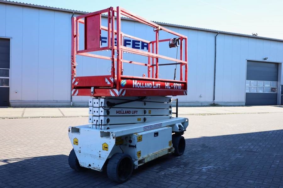 Holland Lift Ecostar HL-9710 Electric, 12m Working Height, 325k 2015 HOLLAND LIFT - Ecostar HL-9710 - 63515 Holland lift E...