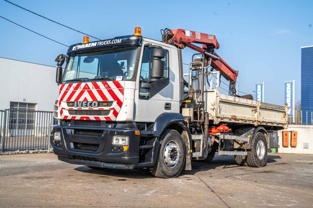 IVECO STRALIS 310- E5 + HMF 1110 K2 2008 E63083 STRALIS 310- E5 + HMF 1110 K2 2008 1 image 2
