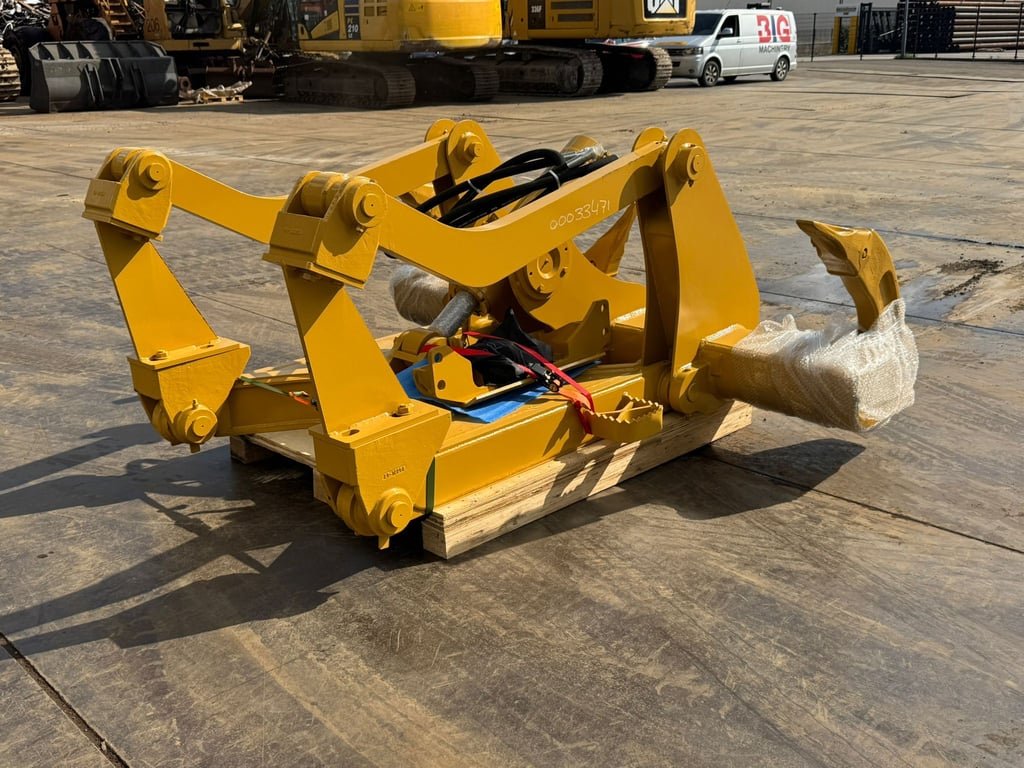Caterpillar D6 New Gen Ripper with 1 Cylinder 2026 00033773 D6 New Gen Ripper with 1 Cylinder 2026 0 image 5