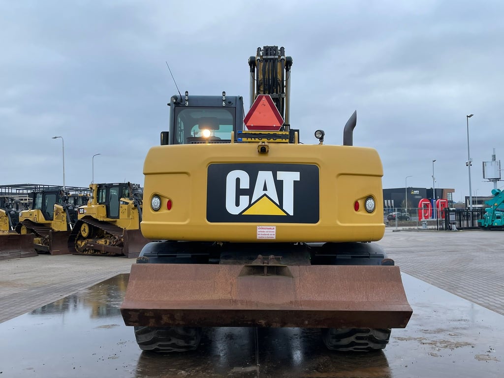 Caterpillar M313D - CE 2016 00032218 M313D - CE 2016 1 image 4