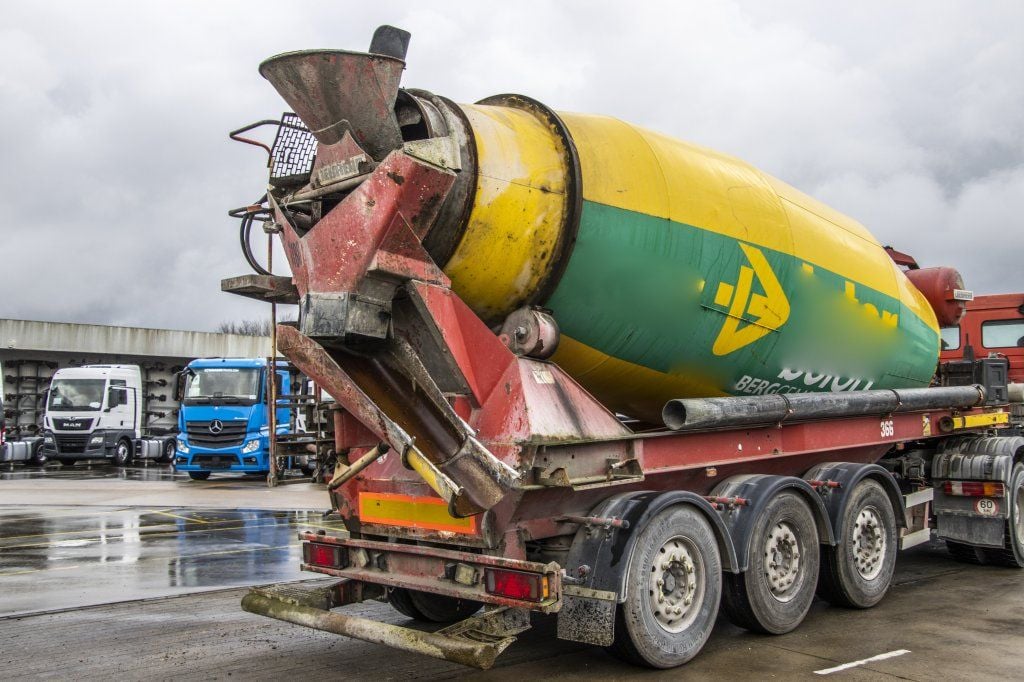 LIEBHERR LIEBHERR BETON MIXER/MALAXEUR/MISCHER-12M³ 2008 E56817 LIEBHERR BETON MIXER/MALAXEUR/MISCHER-12M³ 2008 1 image 3