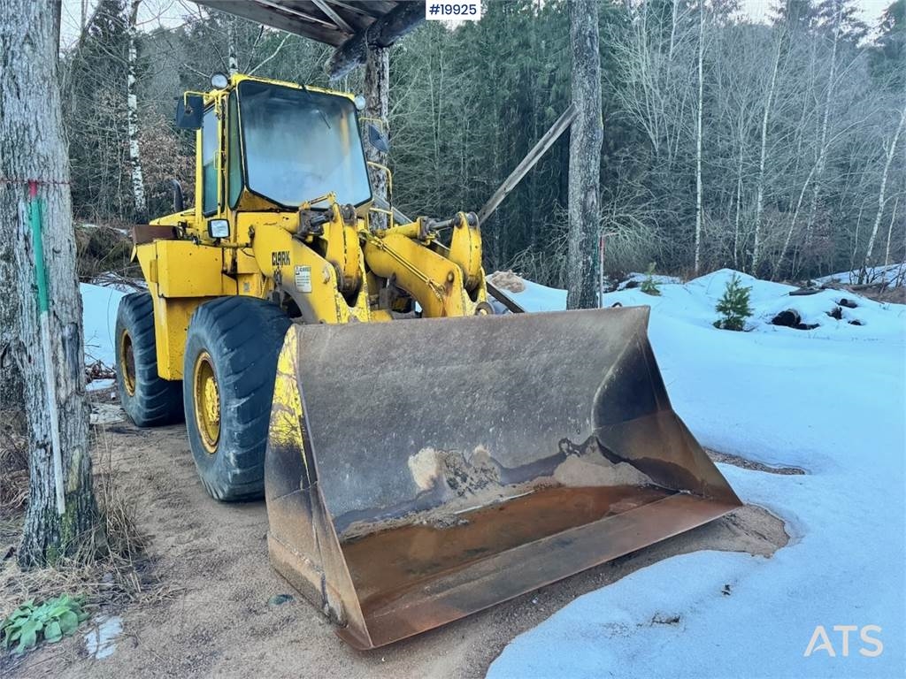 Clark 75B Wheel Loader w/ Bucket. 1979 19925 75B Wheel Loader w/ Bucket. 1979 1 Wheel Loaders image 3