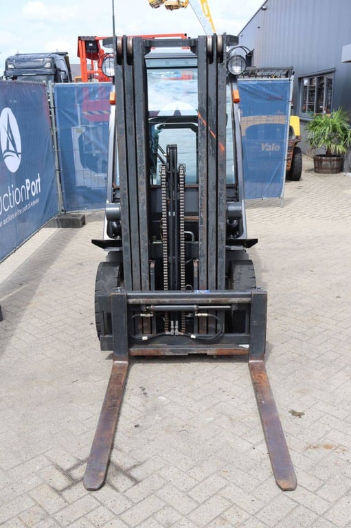 Forklift Nissan UD02A25PQ LPG 2500kg 4.75m 2005 2005 UD02A25PQ 2005 1 Forklift image 8