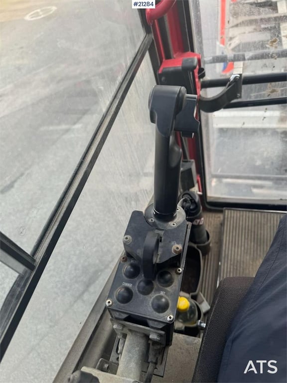 Volvo Fh750 6x4 Log Truck w/ 2019 Epsilon M12L Crane 2018 21284 Fh750 6x4 Log Truck w/ 2019 Epsilon M12L Crane 2018 1 image 9