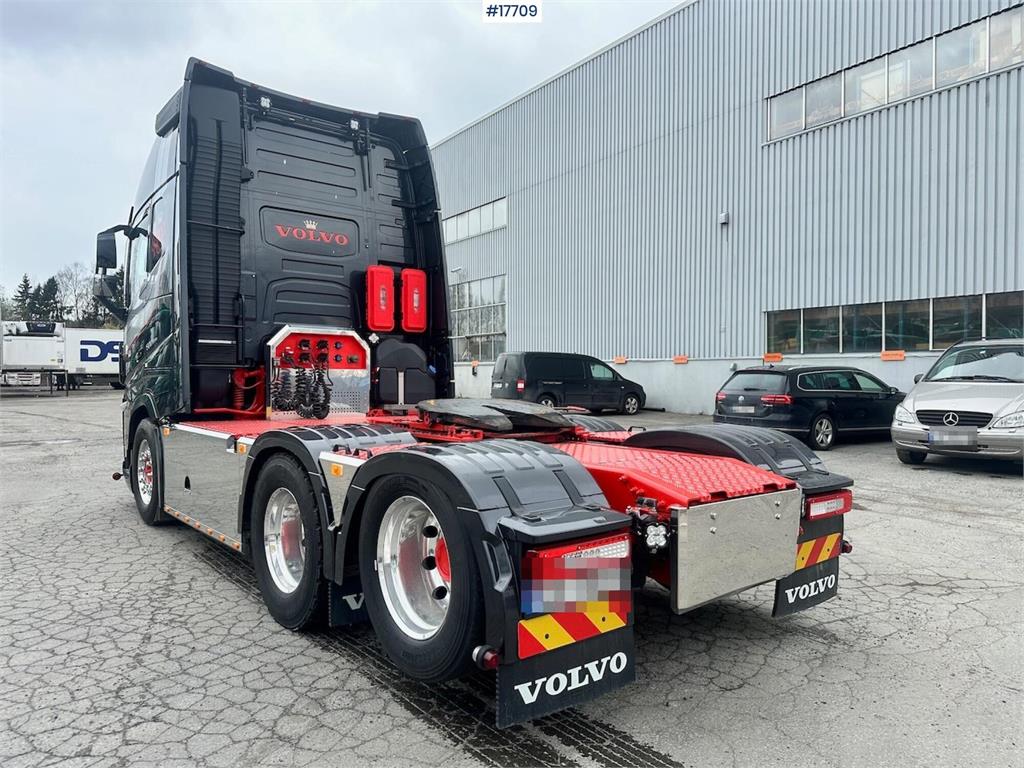 Volvo FH500 Royal 6x2 Truck. 2023 17709 FH500 Royal 6x2 Truck. 2023 1 Tractor Units image 5