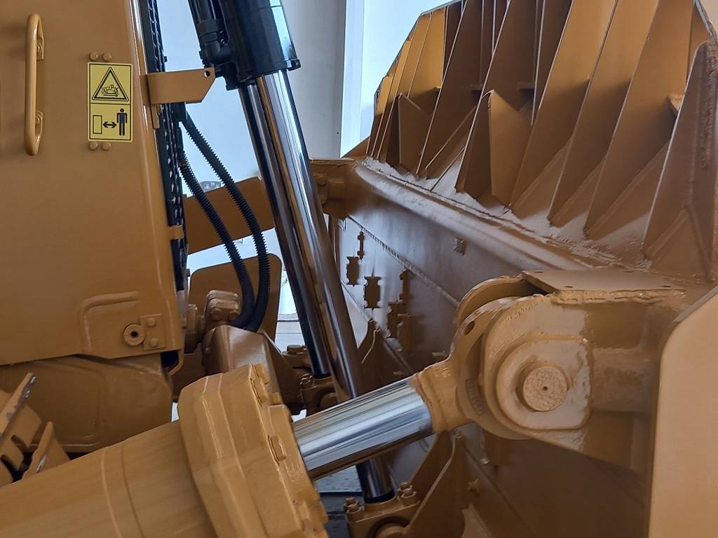 CAT D8T (Jebel Ali) 2022 ETR-1196 D8T (Jebel Ali) 2022 1 Dozers image 10