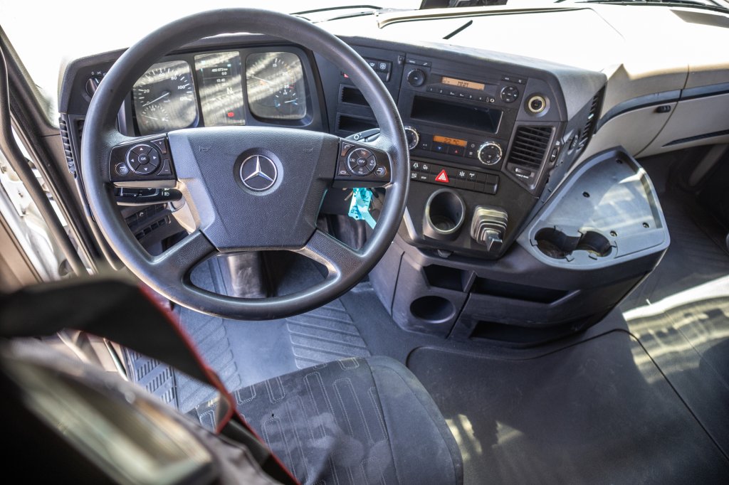 MERCEDES AROCS 1845 HAD - 4X4 + HYDR. 2017 E60095 AROCS 1845 HAD - 4X4 + HYDR. 2017 1 image 7