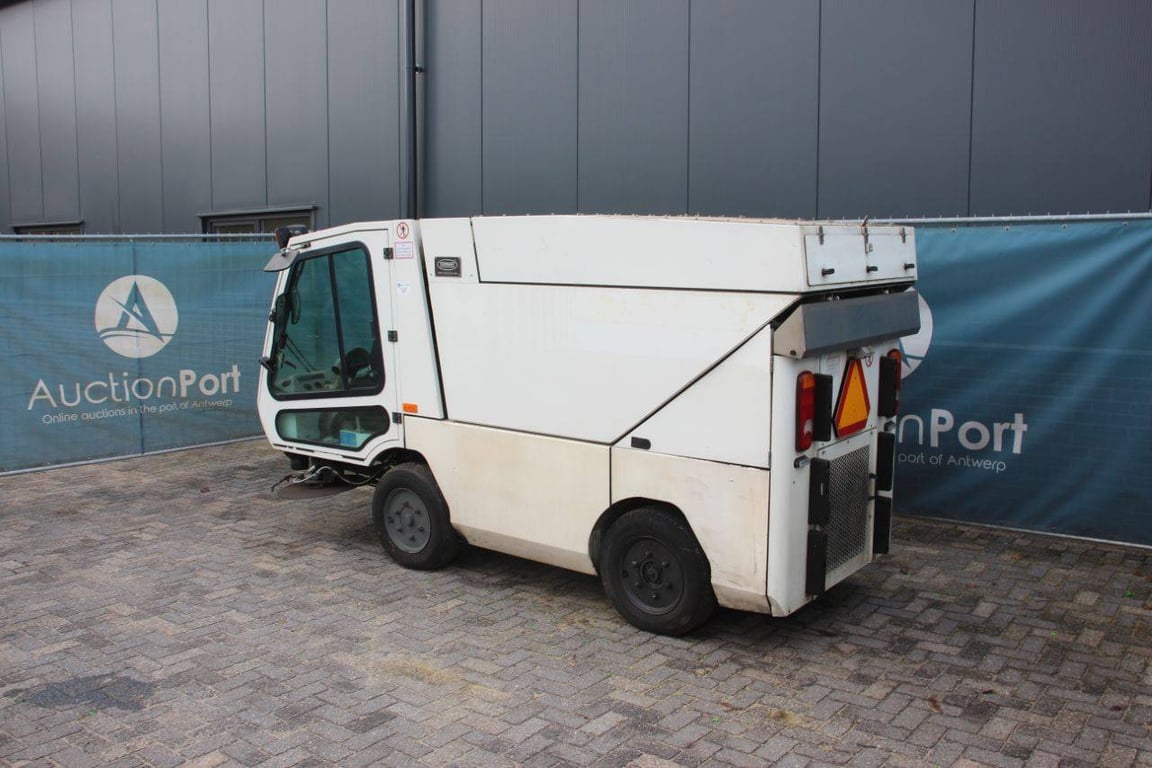 Sweeper HMF 214 Diesel 2007 2007 HMF 214 2007 1 image 3