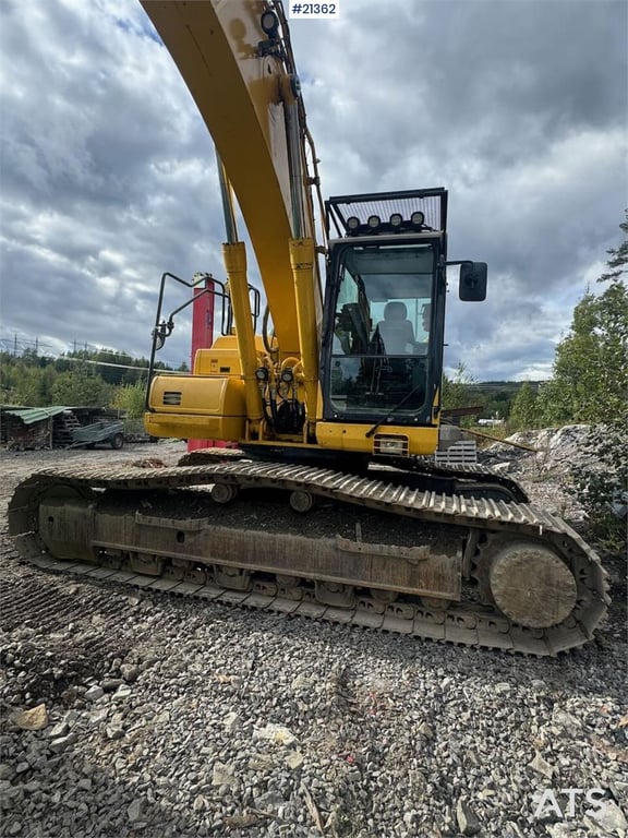 Komatsu PC290LC-11 Crawler excavator w/ tilt and 2 buckets 2019 21362 PC290LC-11 Crawler excavator w/ tilt and 2 buckets 2...